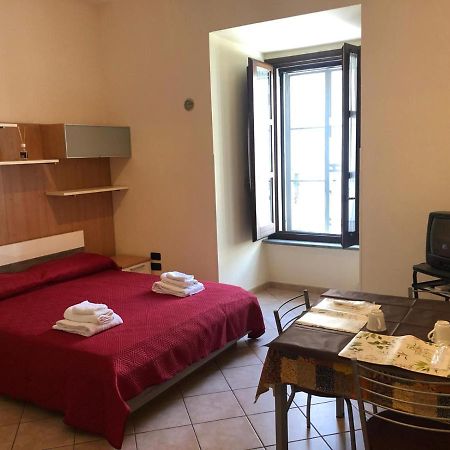 Guest House Via Poerio Catanzaro Luaran gambar