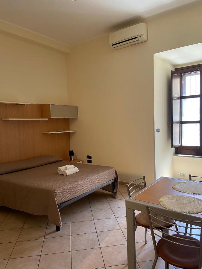 Guest House Via Poerio Catanzaro Luaran gambar